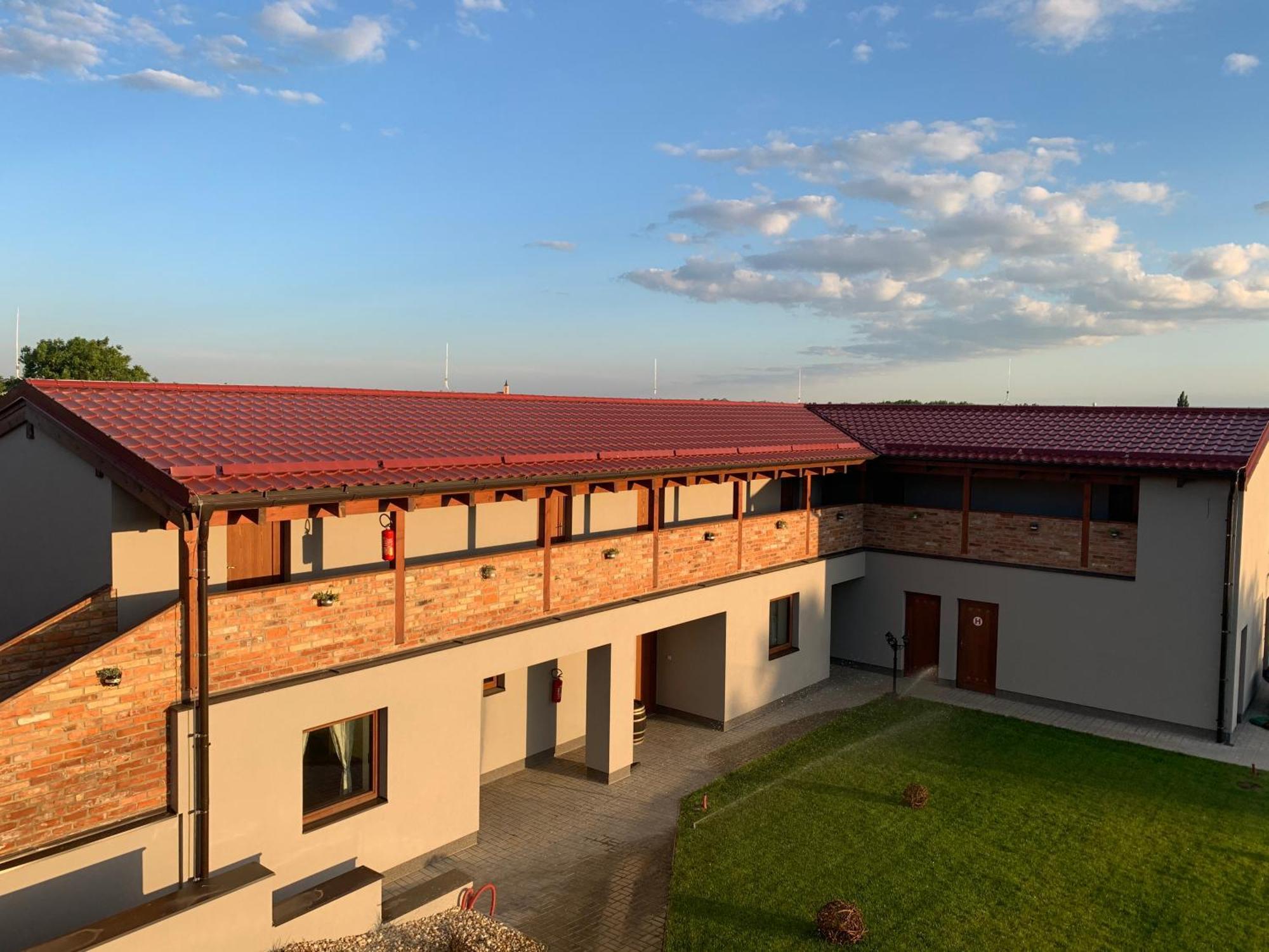 Penzion Vinarstvi Fabikovic Velké Bílovice Dış mekan fotoğraf
