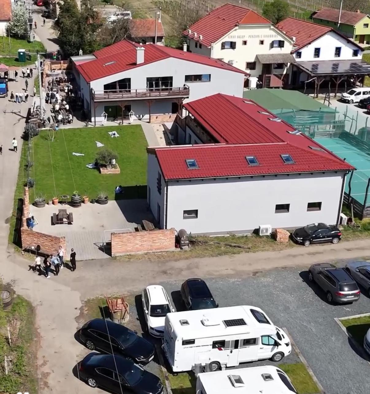 Penzion Vinarstvi Fabikovic Velké Bílovice Dış mekan fotoğraf
